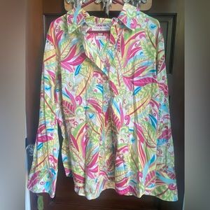 NWOT Tommy Hilfiger women’s shirt